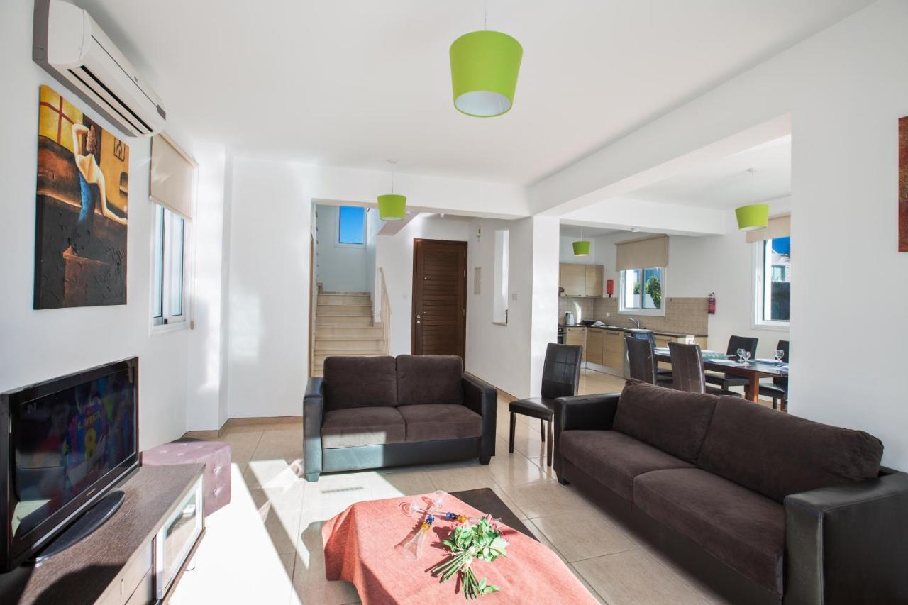 Avra Villas باراليمني المظهر الخارجي الصورة