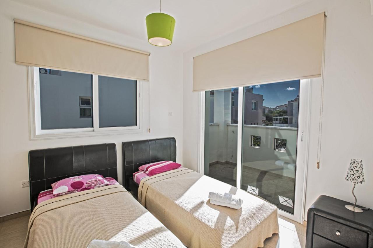 Avra Villas باراليمني المظهر الخارجي الصورة